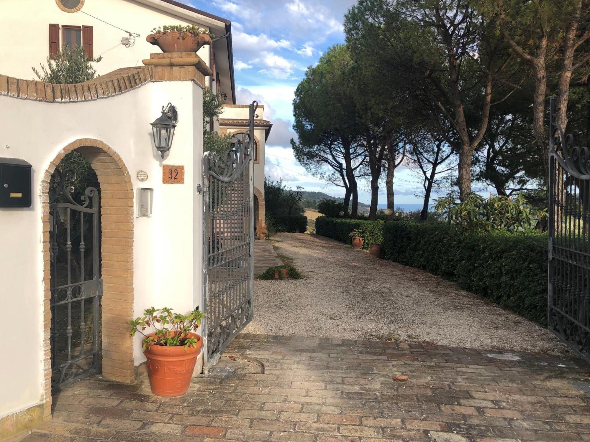 Appartement Casa Vacanze Cristina - Holiday House à Ripatransone Extérieur photo